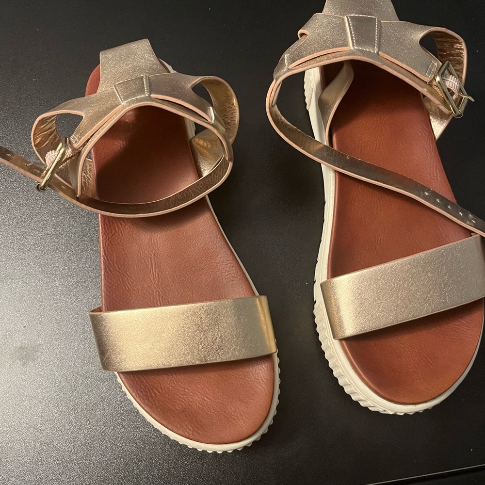MIA Gold Sandals with Ankle Strap and Platform